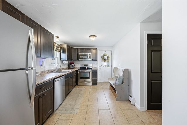 16 Monterey Dr, Leicester, MA 01611