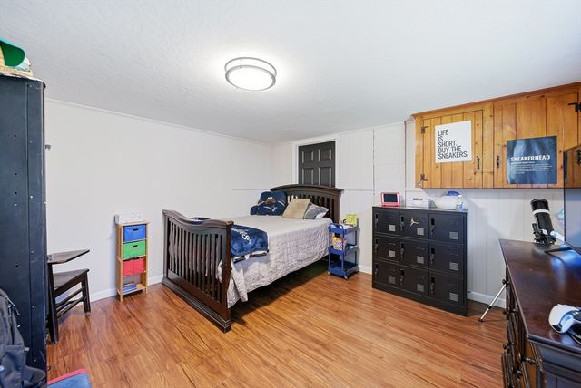 16 Monterey Dr, Leicester, MA 01611