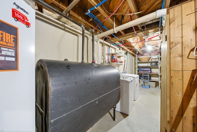 16 Monterey Dr, Leicester, MA 01611