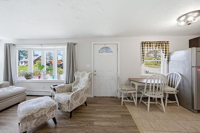 16 Monterey Dr, Leicester, MA 01611