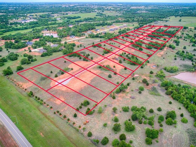 1244 Twin Oaks Dr, Blanchard, OK 73010