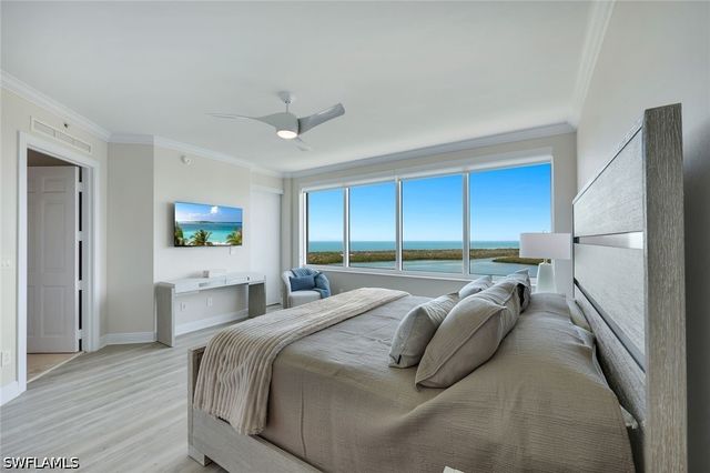 275 Indies WAY 1703, Naples, FL 34110