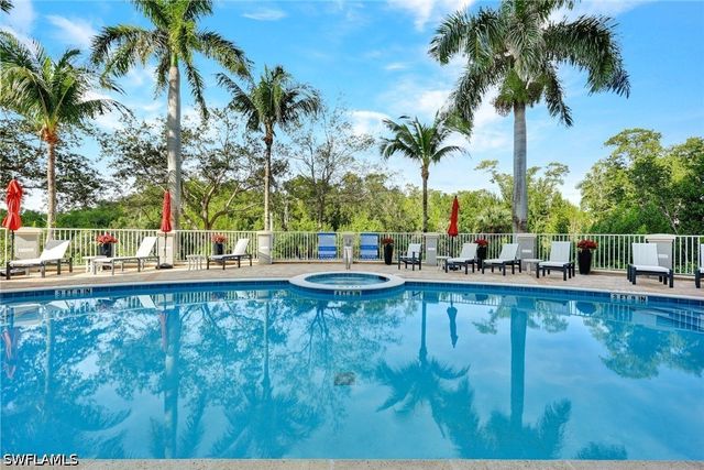 275 Indies WAY 1703, Naples, FL 34110