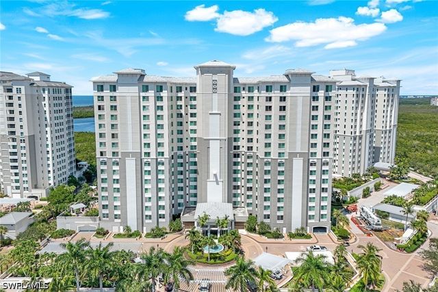 275 Indies WAY 1703, Naples, FL 34110