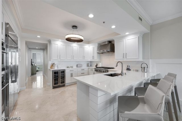 275 Indies WAY 1703, Naples, FL 34110