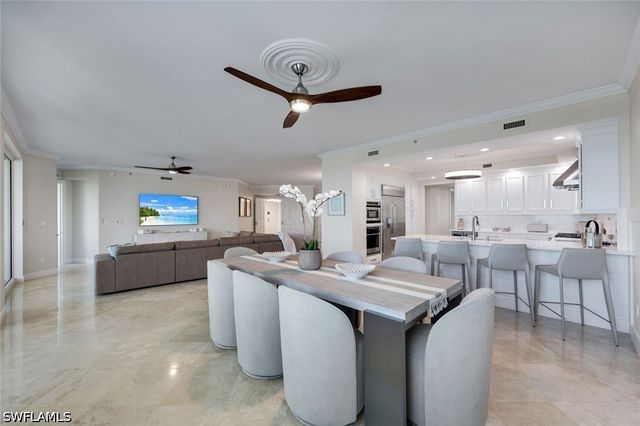 275 Indies WAY 1703, Naples, FL 34110