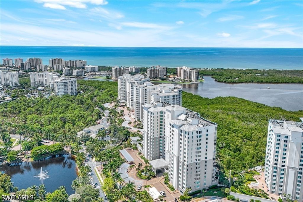 275 Indies WAY 1703, Naples, FL 34110
