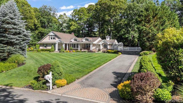 10 Serene Court, Dix Hills, NY 11746