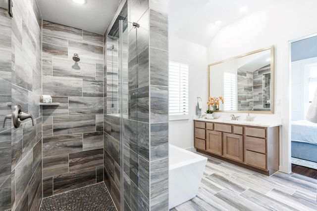 113 Lookout Point DR, Liberty Hill, TX 78642