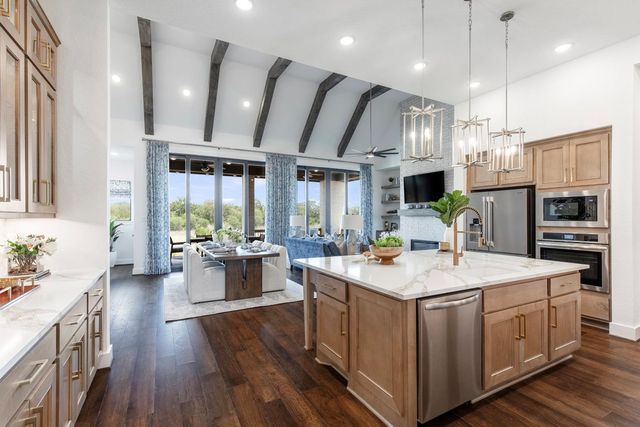 113 Lookout Point DR, Liberty Hill, TX 78642
