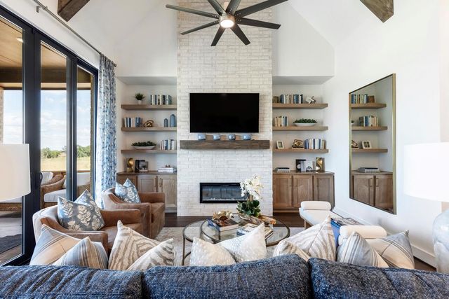 113 Lookout Point DR, Liberty Hill, TX 78642