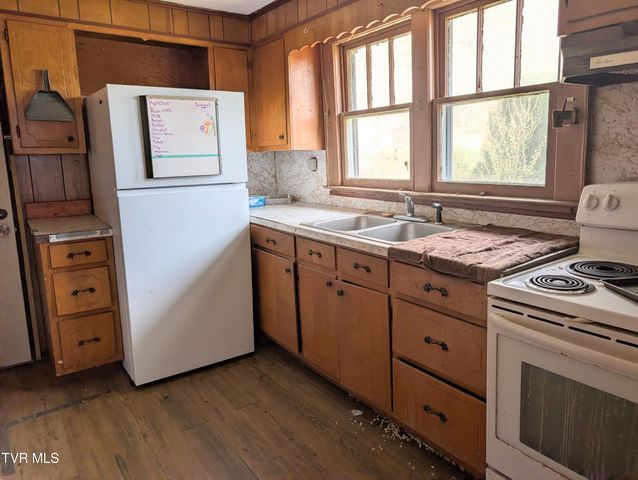 155 Selfe Drive, Clintwood, VA 24228