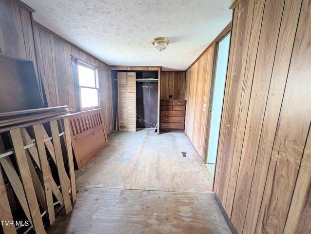 155 Selfe Drive, Clintwood, VA 24228