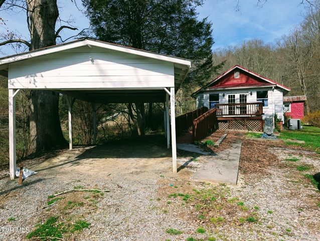 155 Selfe Drive, Clintwood, VA 24228