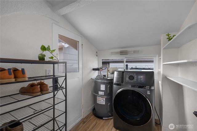 206 Hewitt Avenue, Bremerton, WA 98337