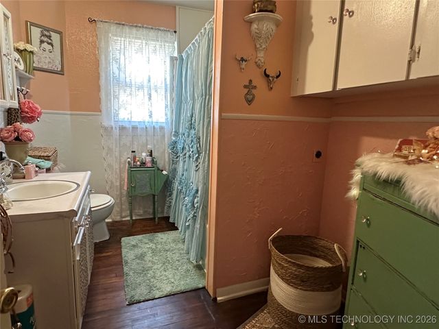 900 W 10th Street, Okmulgee, OK 74447