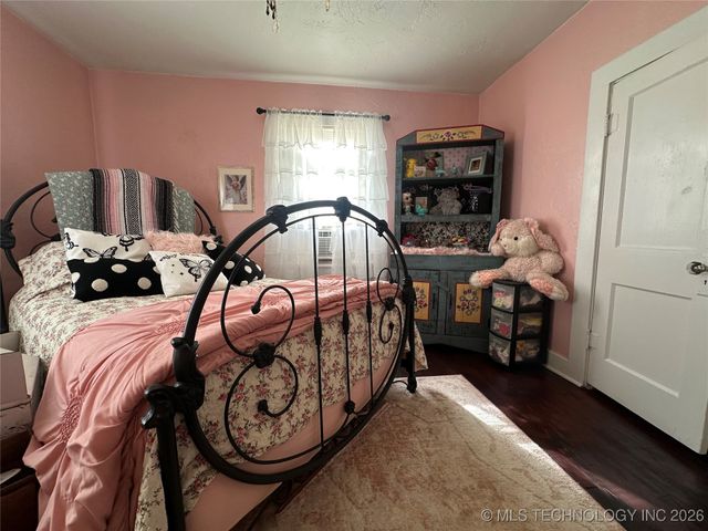 900 W 10th Street, Okmulgee, OK 74447