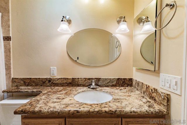 16577 Caminito Vecinos 19, San Diego, CA 92128