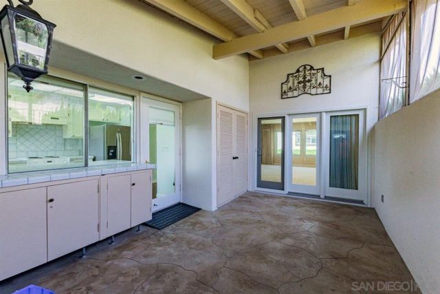 16577 Caminito Vecinos 19, San Diego, CA 92128