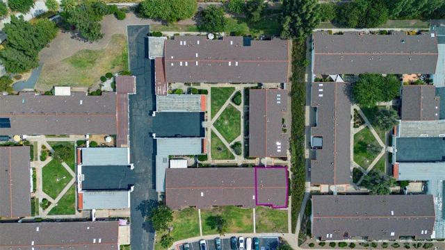 16577 Caminito Vecinos 19, San Diego, CA 92128