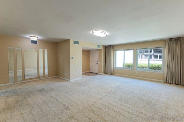 16577 Caminito Vecinos 19, San Diego, CA 92128