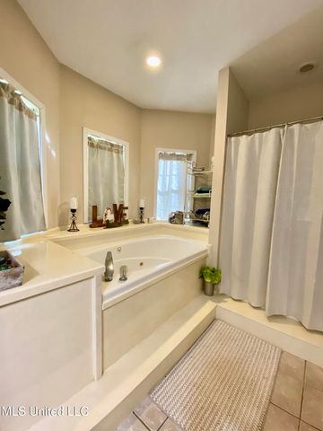 31 Cove Lake Road, Carriere, MS 39426