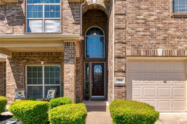 708 Clement Drive, Cedar Hill, TX 75104