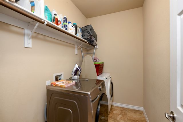 708 Clement Drive, Cedar Hill, TX 75104