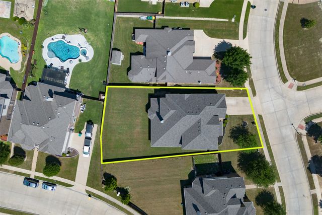 708 Clement Drive, Cedar Hill, TX 75104