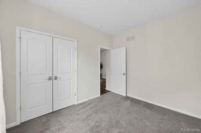 8060 Carston Lane, Brighton, MI 48116