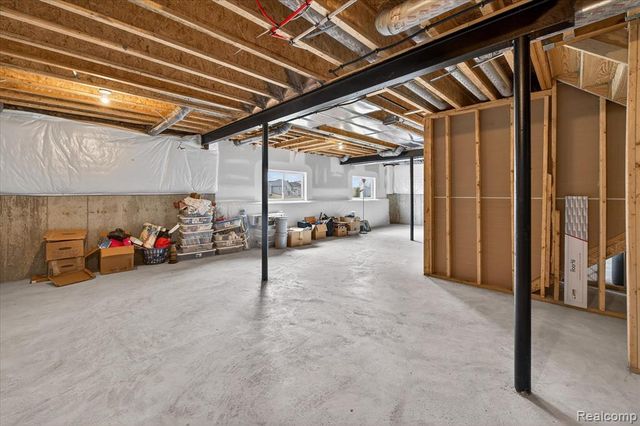 8060 Carston Lane, Brighton, MI 48116