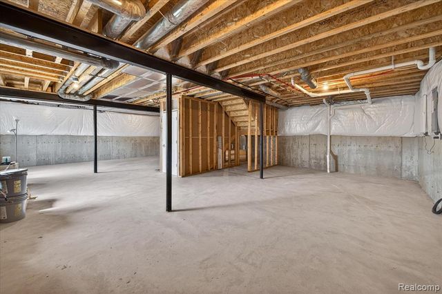 8060 Carston Lane, Brighton, MI 48116