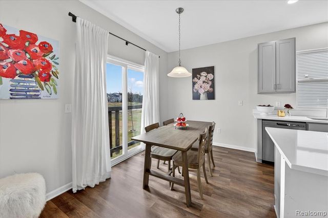 8060 Carston Lane, Brighton, MI 48116