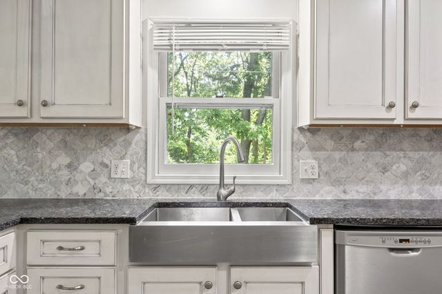 310 S Serenity Way, Greenwood, IN 46142