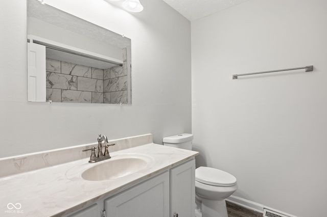 310 S Serenity Way, Greenwood, IN 46142