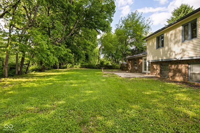 310 S Serenity Way, Greenwood, IN 46142