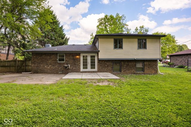 310 S Serenity Way, Greenwood, IN 46142