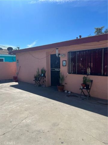 1228 S Ditman, Los Angeles, CA 90023