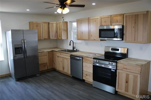 40825 Madison Trl, Perry, MO 63462