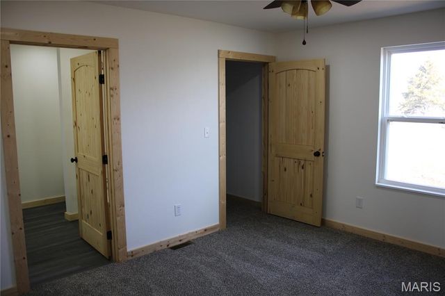 40825 Madison Trl, Perry, MO 63462