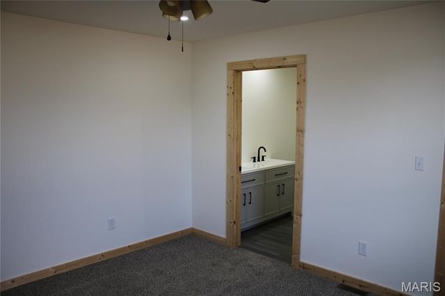 40825 Madison Trl, Perry, MO 63462