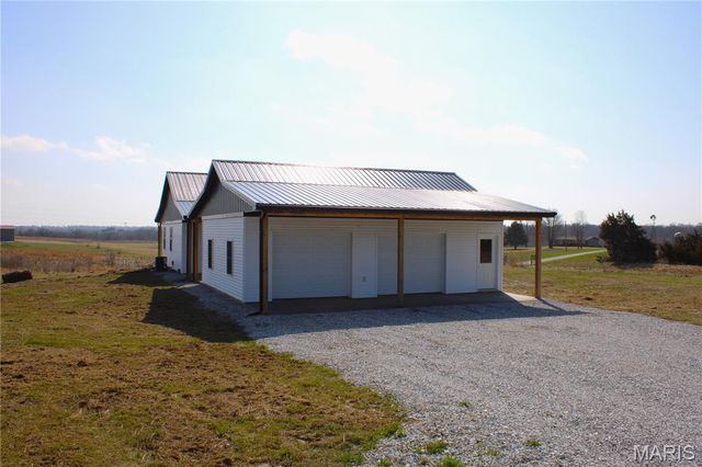 40825 Madison Trl, Perry, MO 63462