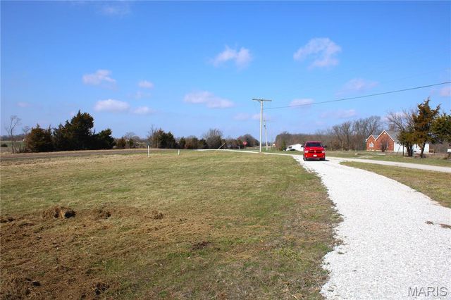 40825 Madison Trl, Perry, MO 63462