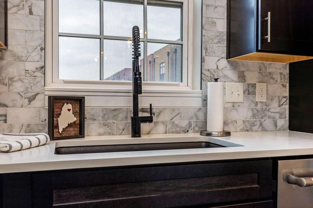 760 N 6th Street, Columbus, OH 43215