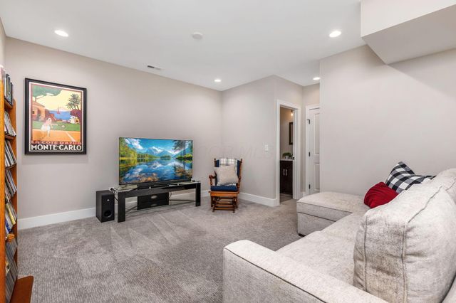 760 N 6th Street, Columbus, OH 43215