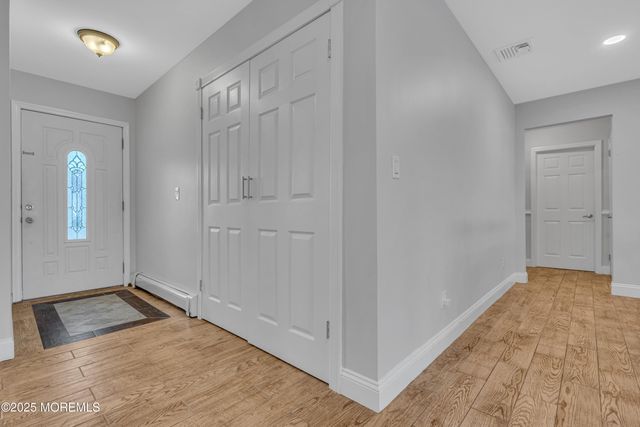 20 Venetian Court, Toms River, NJ 08753