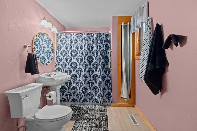 E3709 KROK ROAD, Kewaunee, WI 54216