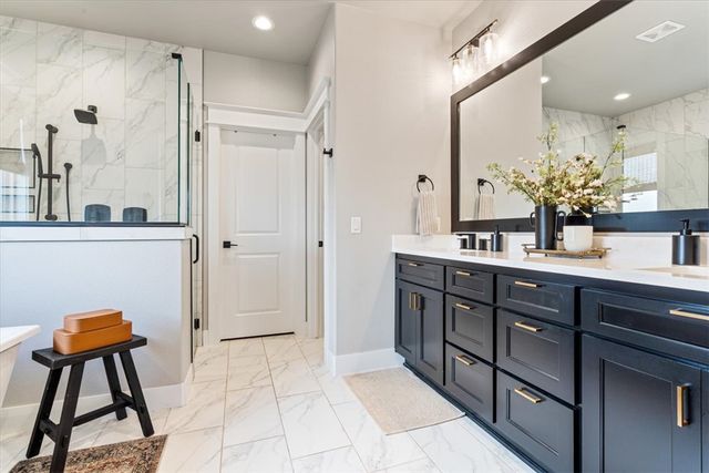 6800 SW Ambient Street, Bentonville, AR 72713