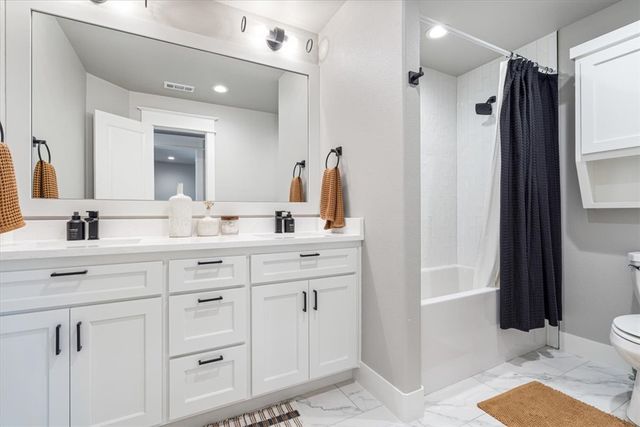 6800 SW Ambient Street, Bentonville, AR 72713