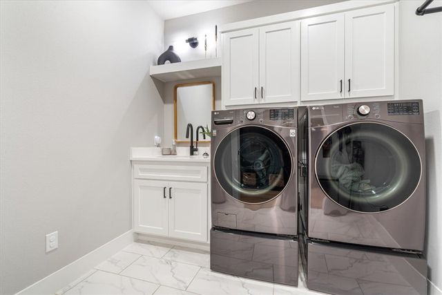 6800 SW Ambient Street, Bentonville, AR 72713